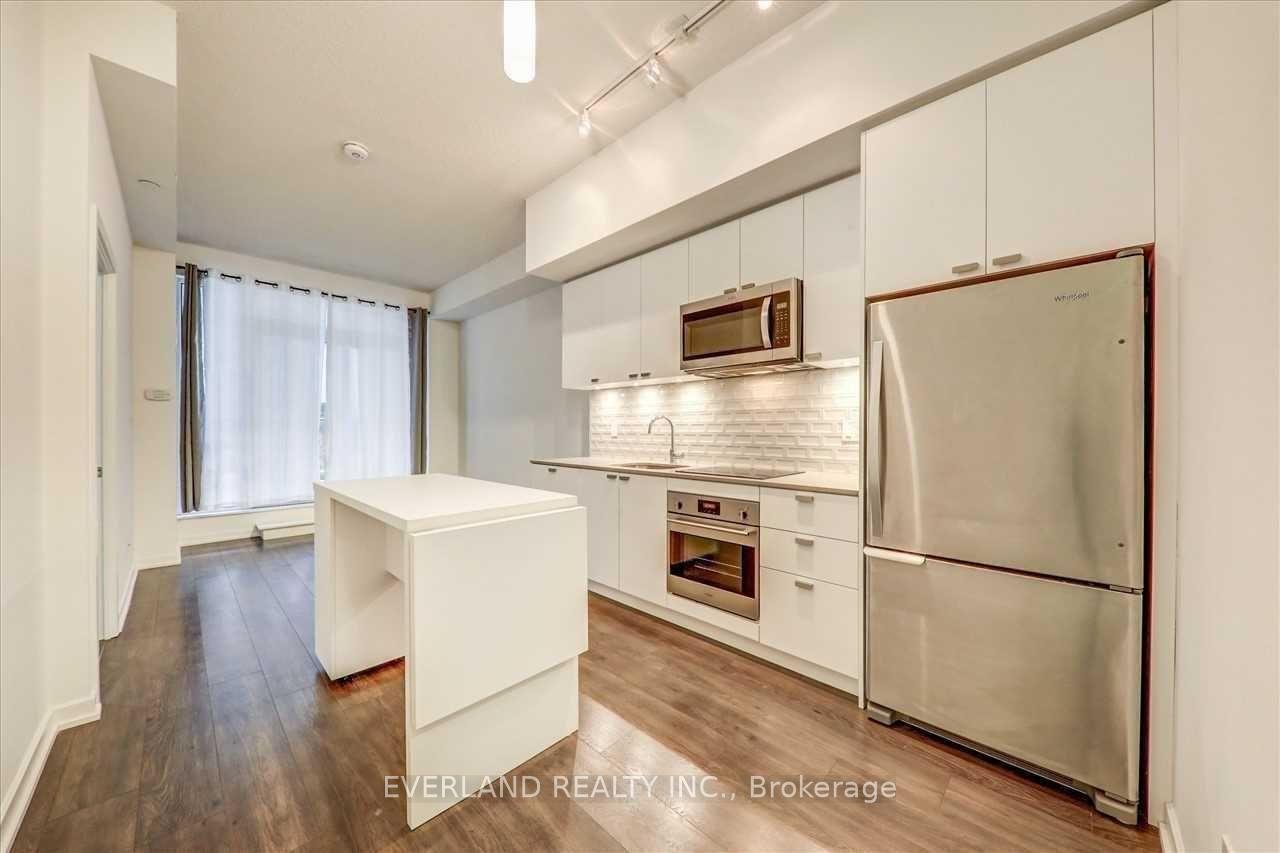 56 Forest Manor Road 313, Toronto C15, ON M2J 1M6