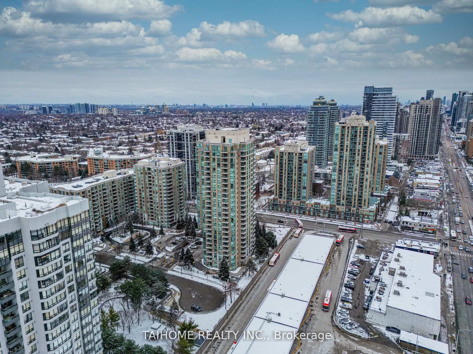 1 Pemberton Avenue 702, Toronto C14, ON M2M 4L9