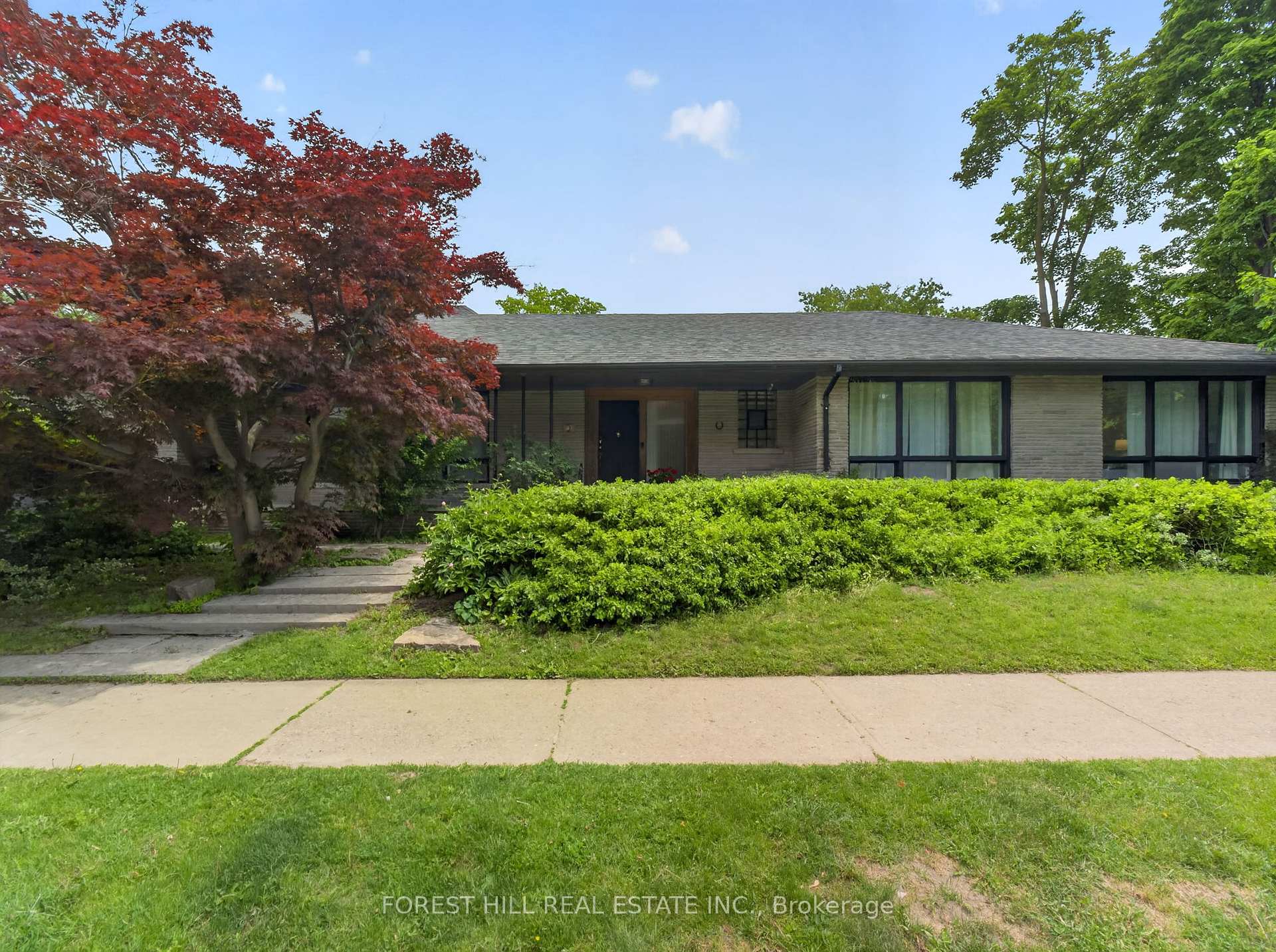 3 Glen Rush Boulevard, Toronto C04, ON M5N 2T2