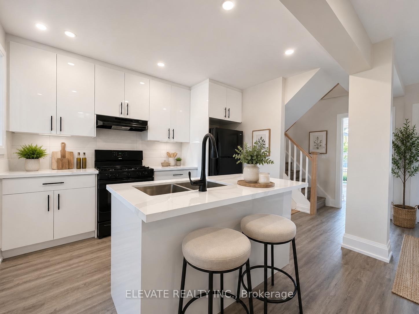 624 Christie Street 2, Toronto C02, ON M6G 3E5