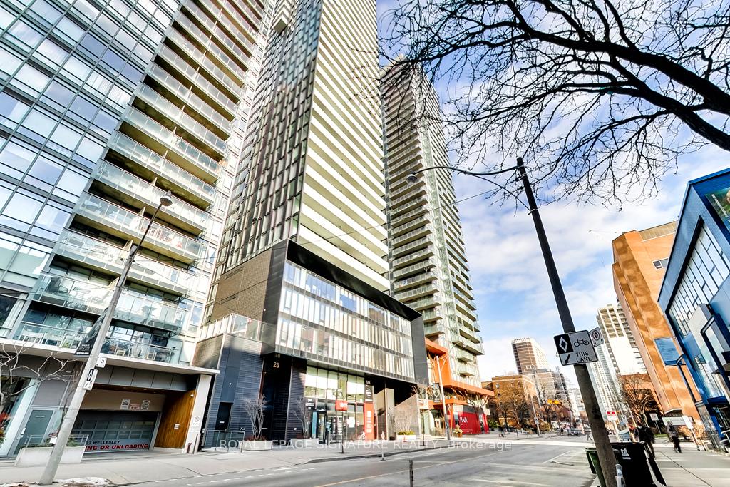 28 Wellesley Street E 1704, Toronto C08, ON M4Y 0C4
