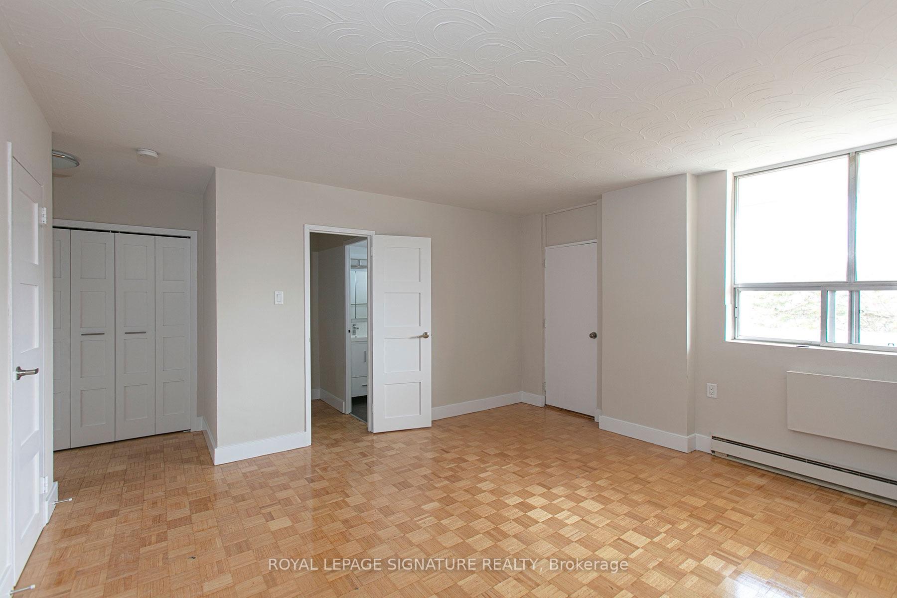 525 Eglinton Avenue E 900, Toronto C10, ON M4P 1N5