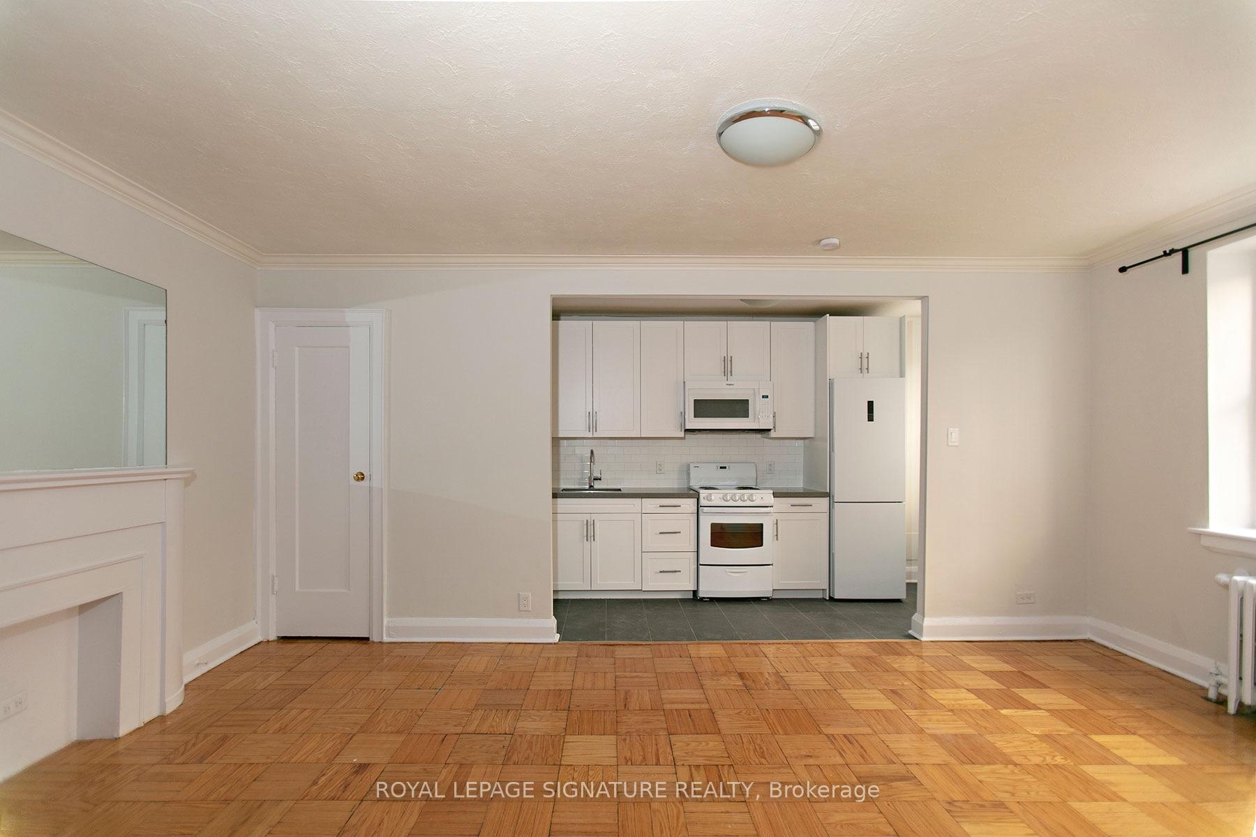 396 Avenue Road 214, Toronto C02, ON M4V 2H4