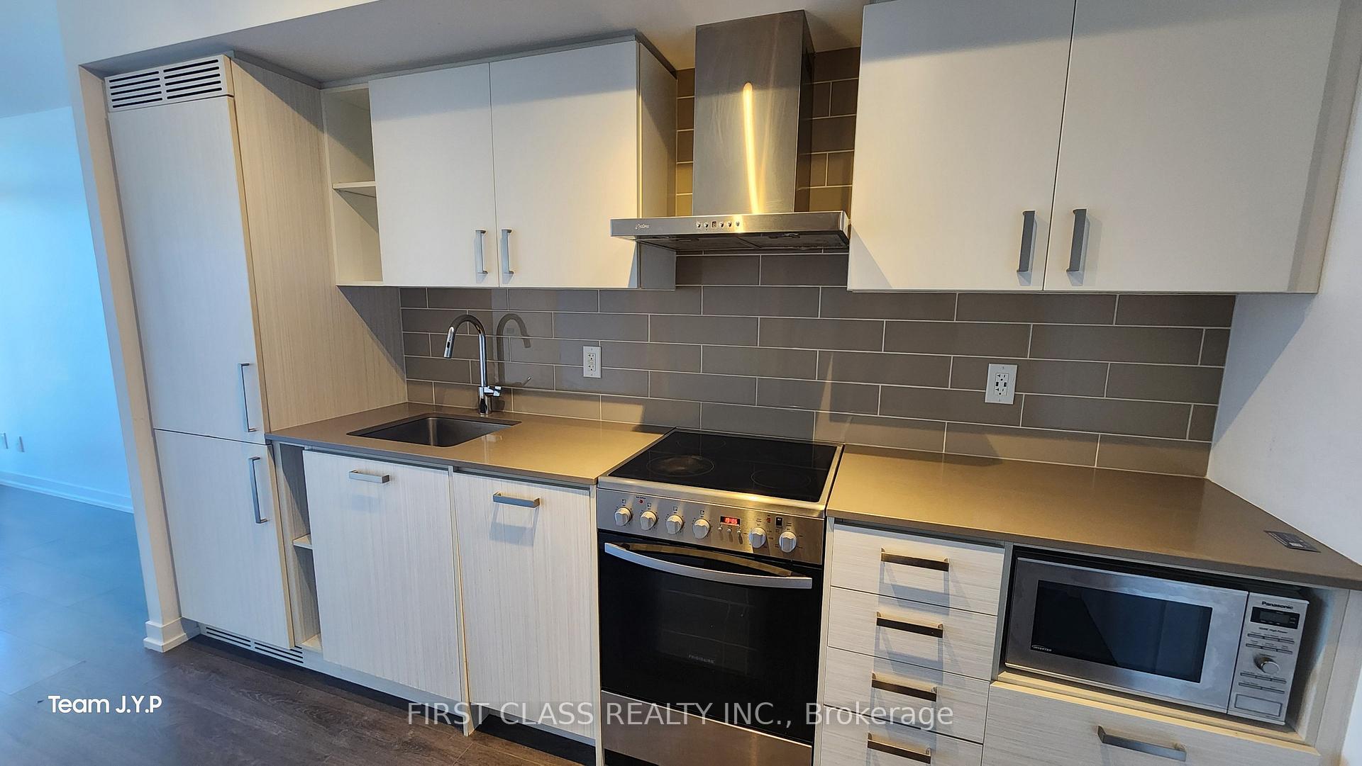 125 Redpath Avenue 1413, Toronto C10, ON M4S 2J9
