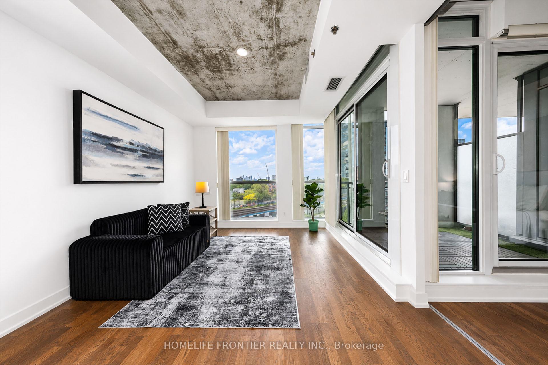 20 Minowan Miikan Lane 717, Toronto C01, ON M6J 0E5