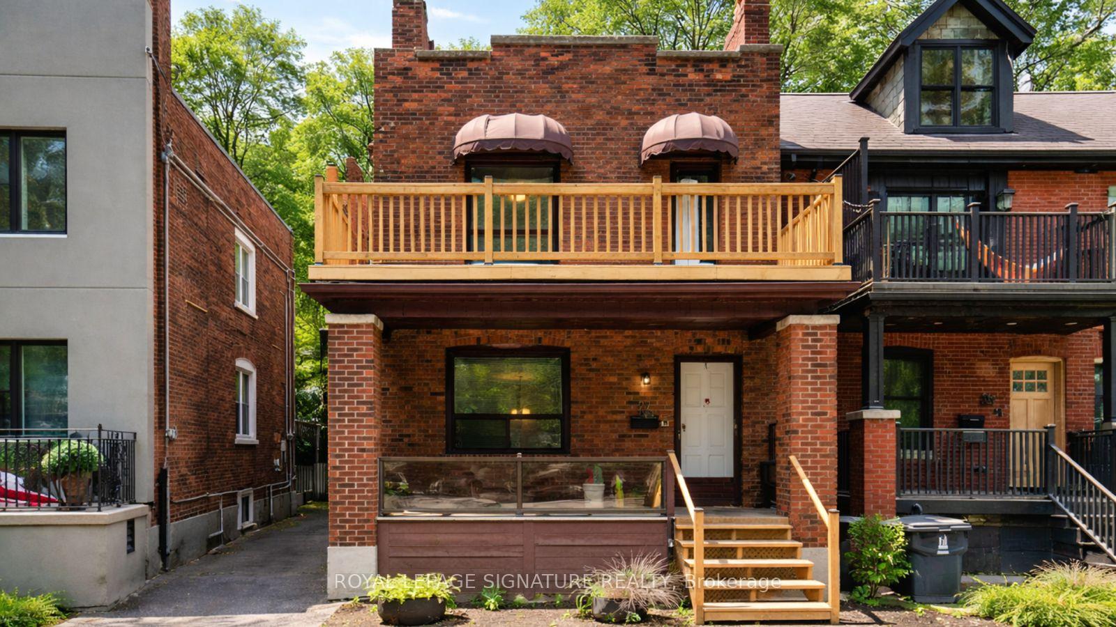 27 Hillsboro Avenue, Toronto C02, ON M5R 1S6