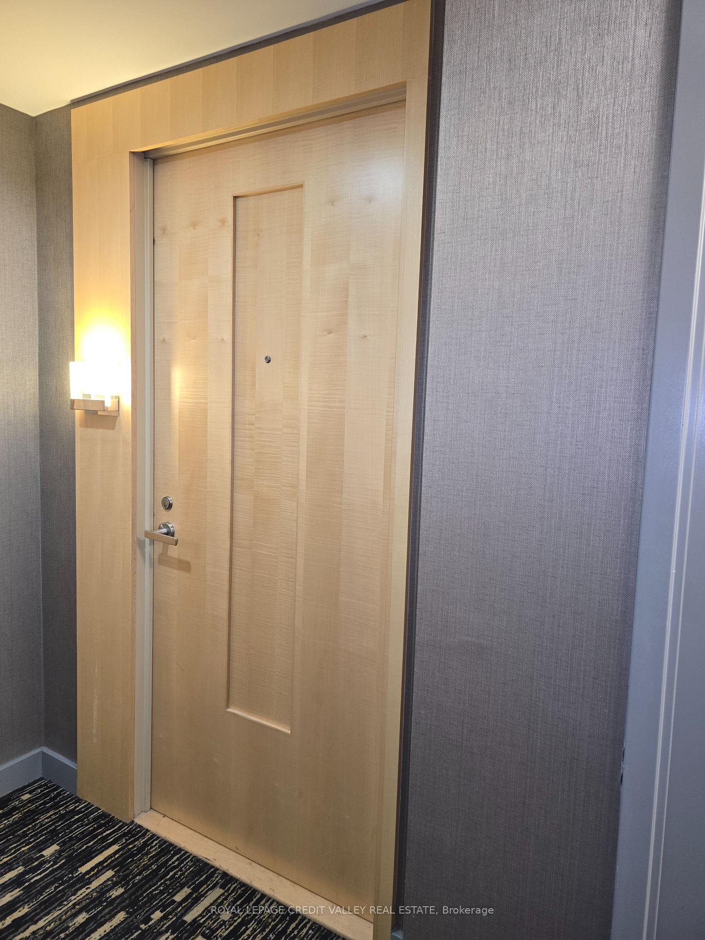 45 Charles Street 3002, Toronto C08, ON M4Y 0B8