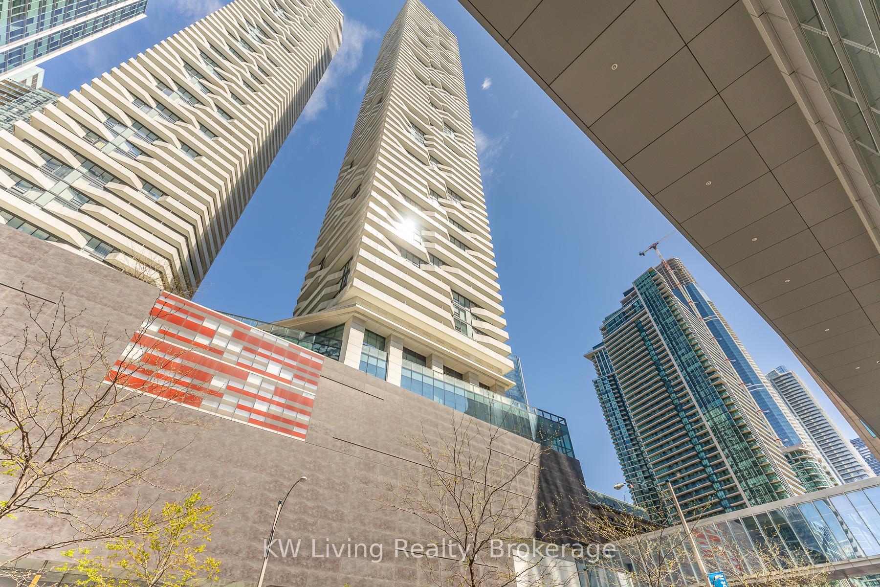 88 Harbour Street 1010, Toronto C01, ON M5J 0C3
