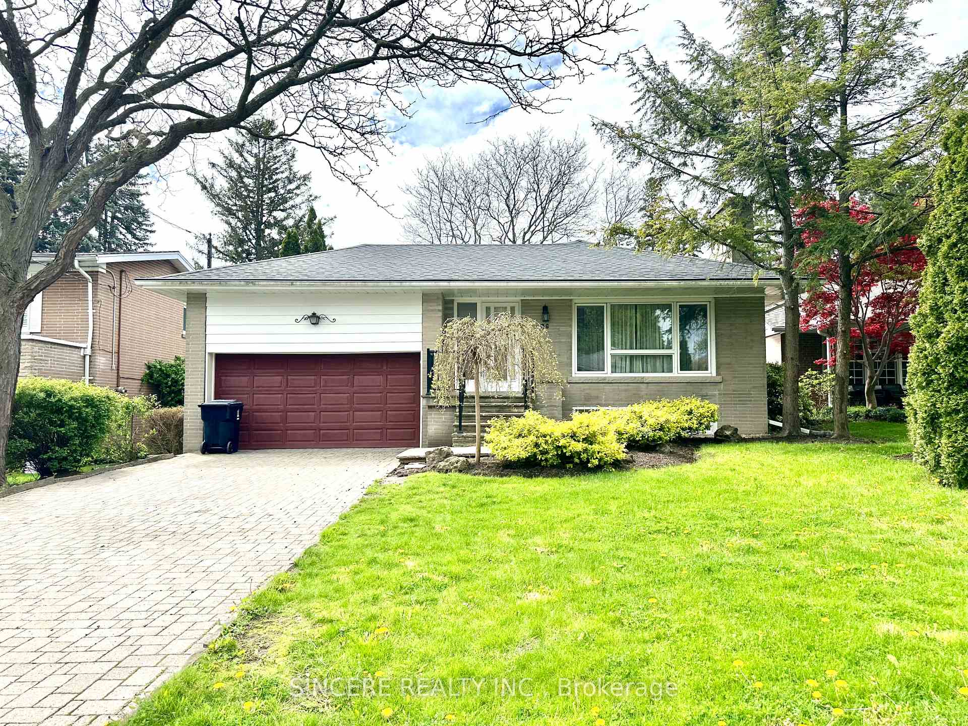 36 Sumner Heights Drive, Toronto C15, ON M2K 1Y3