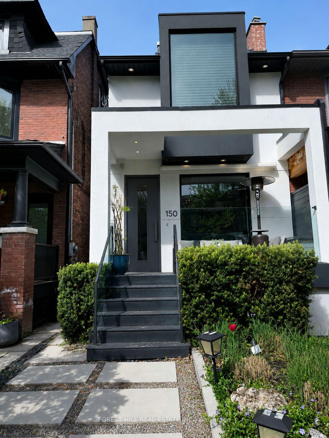 150 Rushton Road, Toronto C02, ON M6G 3J1