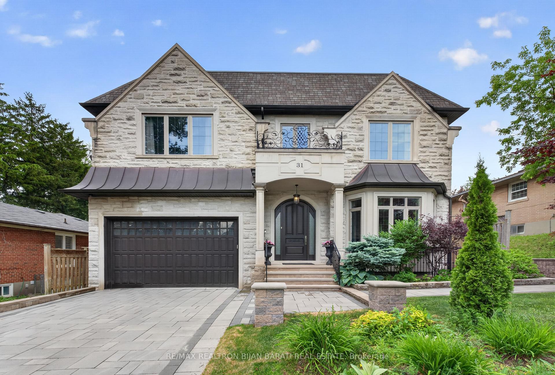 31 Caswell Drive, Toronto C14, ON M2M 3M2