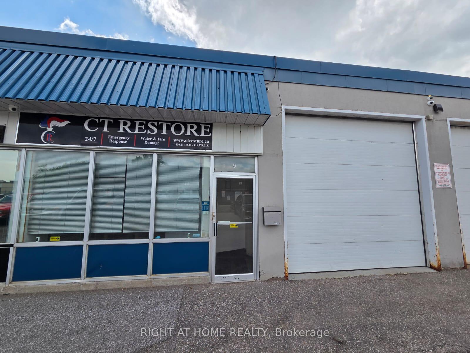 132 Railside Road 9, Toronto C13, ON M3A 1A3