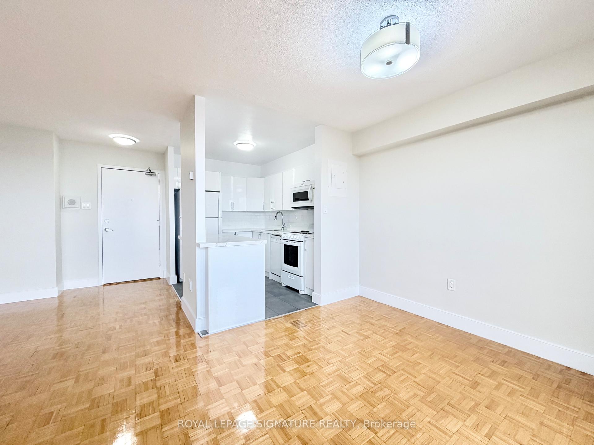 666 Spadina Avenue 2311, Toronto C01, ON M5S 2H8