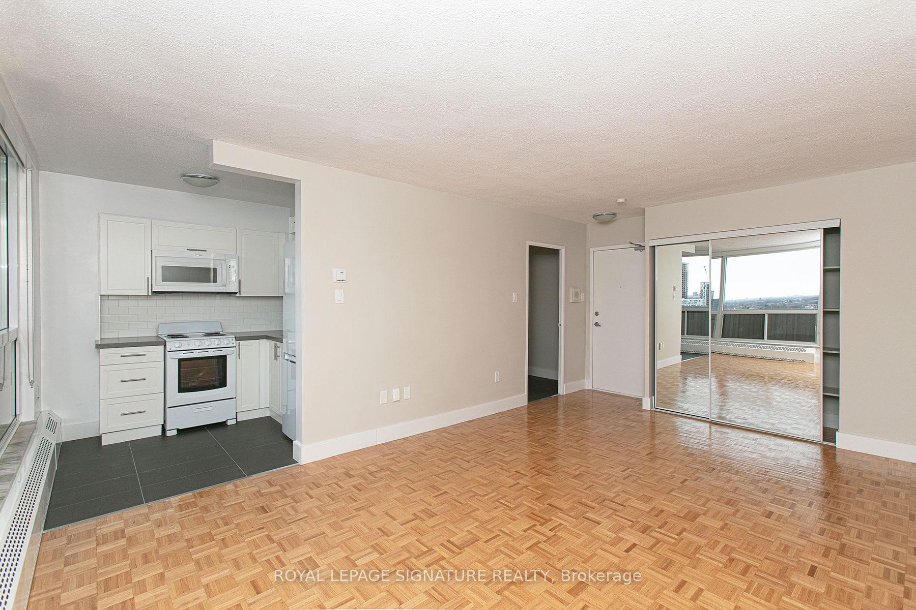 666 Spadina Avenue 512, Toronto C01, ON M5S 2H8