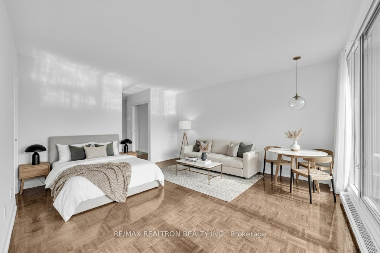 33 Isabella Street 414, Toronto C08, ON M4Y 2P7