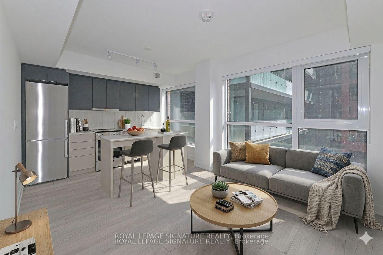 8 Tippett Road 319, Toronto C06, ON M3H 0E7
