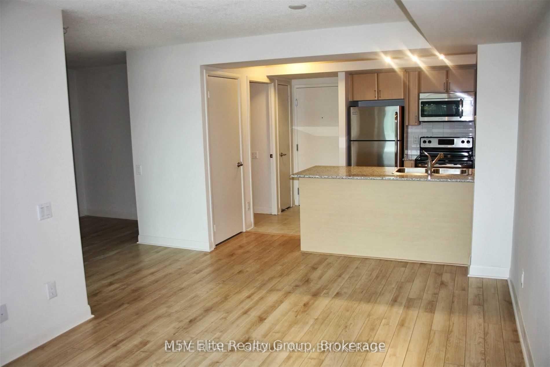 525 Wilson Avenue 232, Toronto C06, ON M3H 1V1