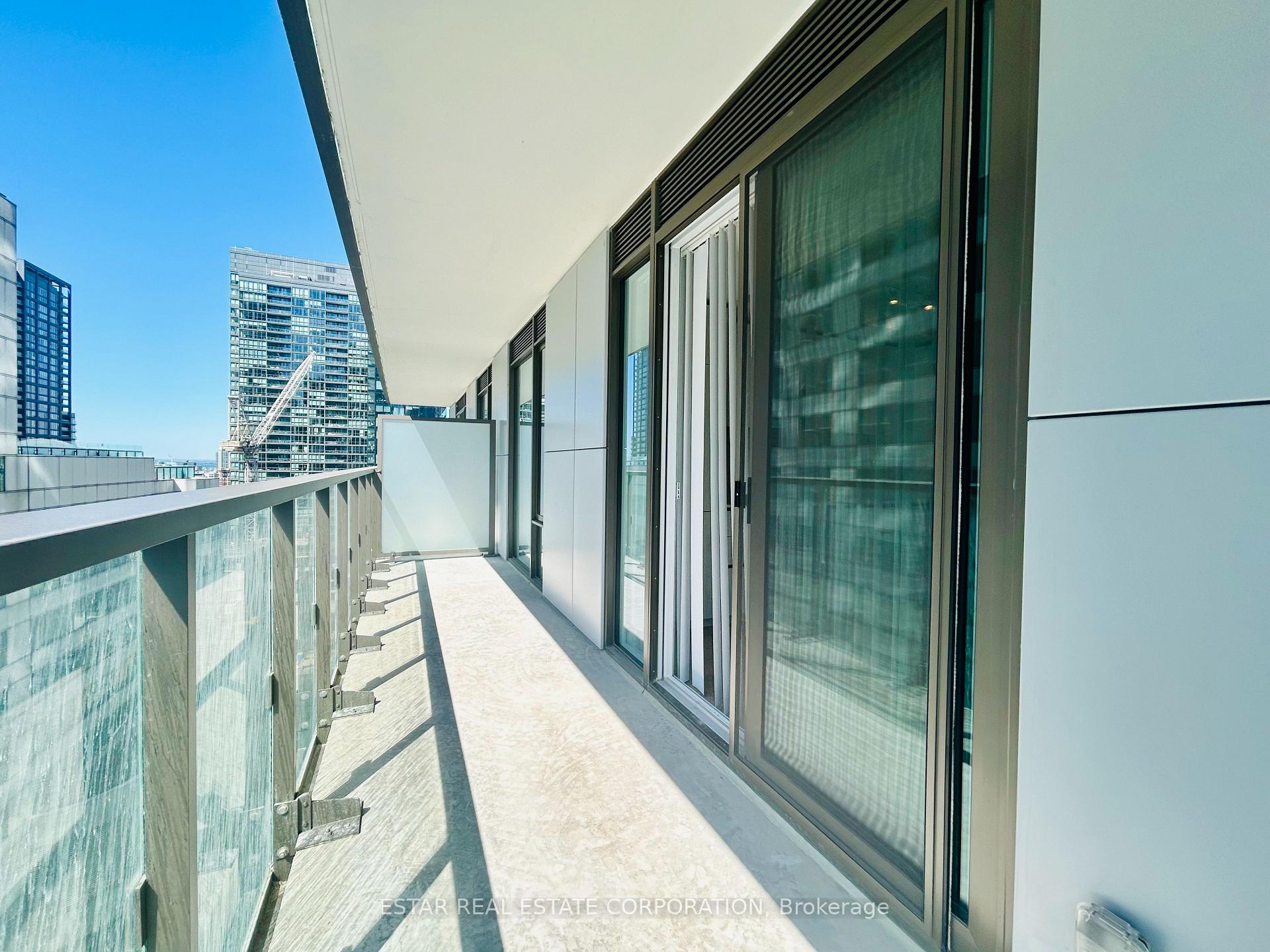 8 Widmer Street 2011, Toronto C01, ON M5V 0W6