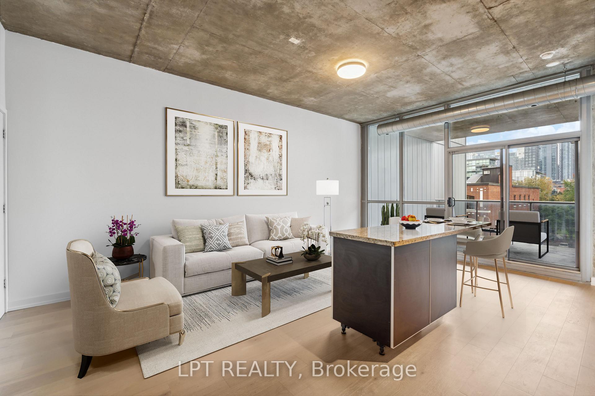 60 Bathurst Street 507, Toronto C01, ON M5V 2P4