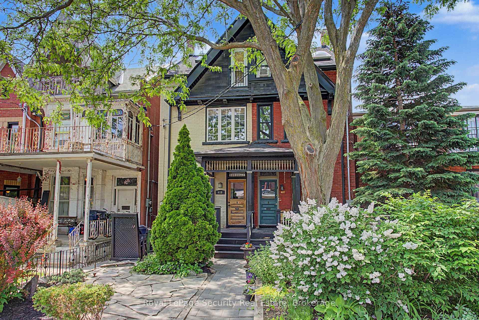 410 Manning Avenue, Toronto C01, ON M6G 2V7