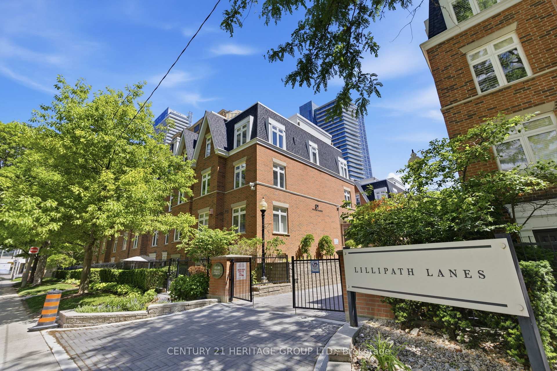 87 Lillian Street 8, Toronto C10, ON M4S 2H7