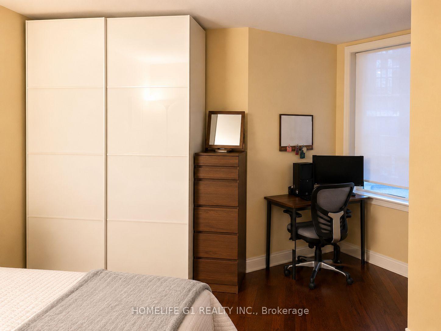 633 Bay Street 301, Toronto C01, ON M5G 2G4