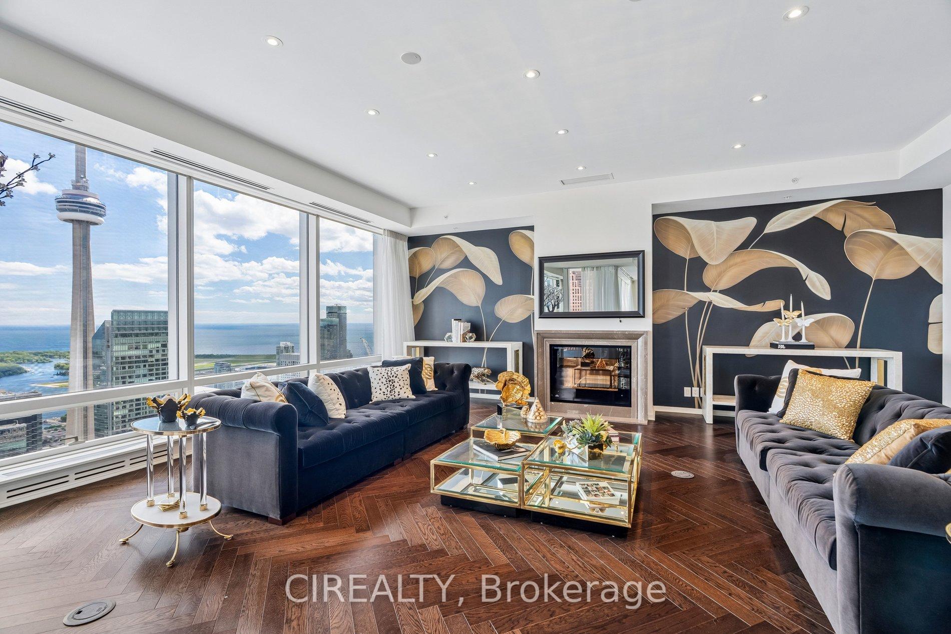 180 University Avenue 6405, Toronto C01, ON M5H 0A2