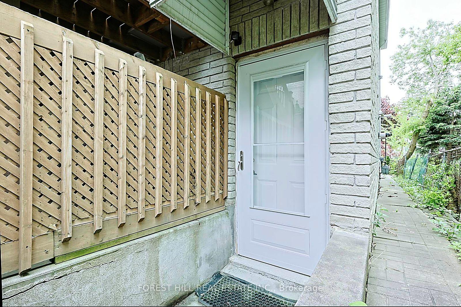 61 Fairchild Avenue Bsmt, Toronto C07, ON M2M 1T8
