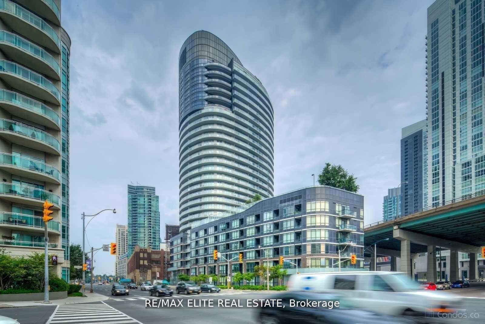 38 Dan Leckie Way 2605, Toronto C01, ON M5V 4B2