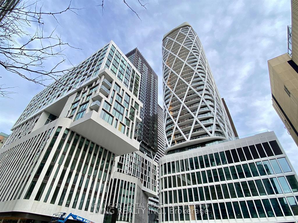238 Simcoe Street 2308, Toronto C01, ON M5T 0B8
