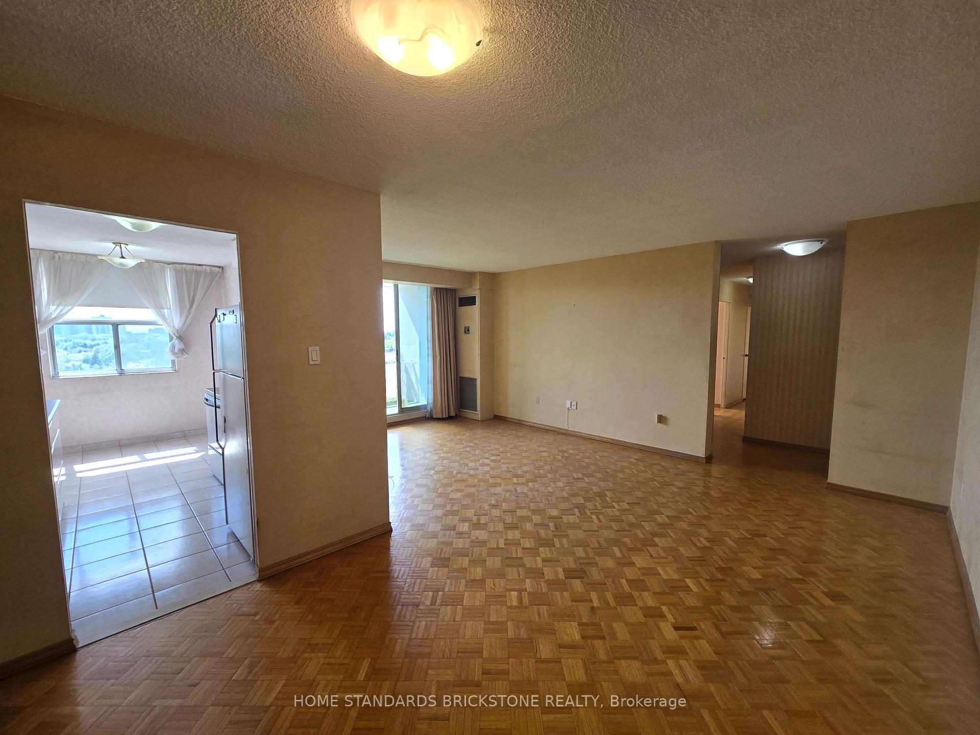 205 Hilda Avenue 802, Toronto C07, ON M2M 4B1