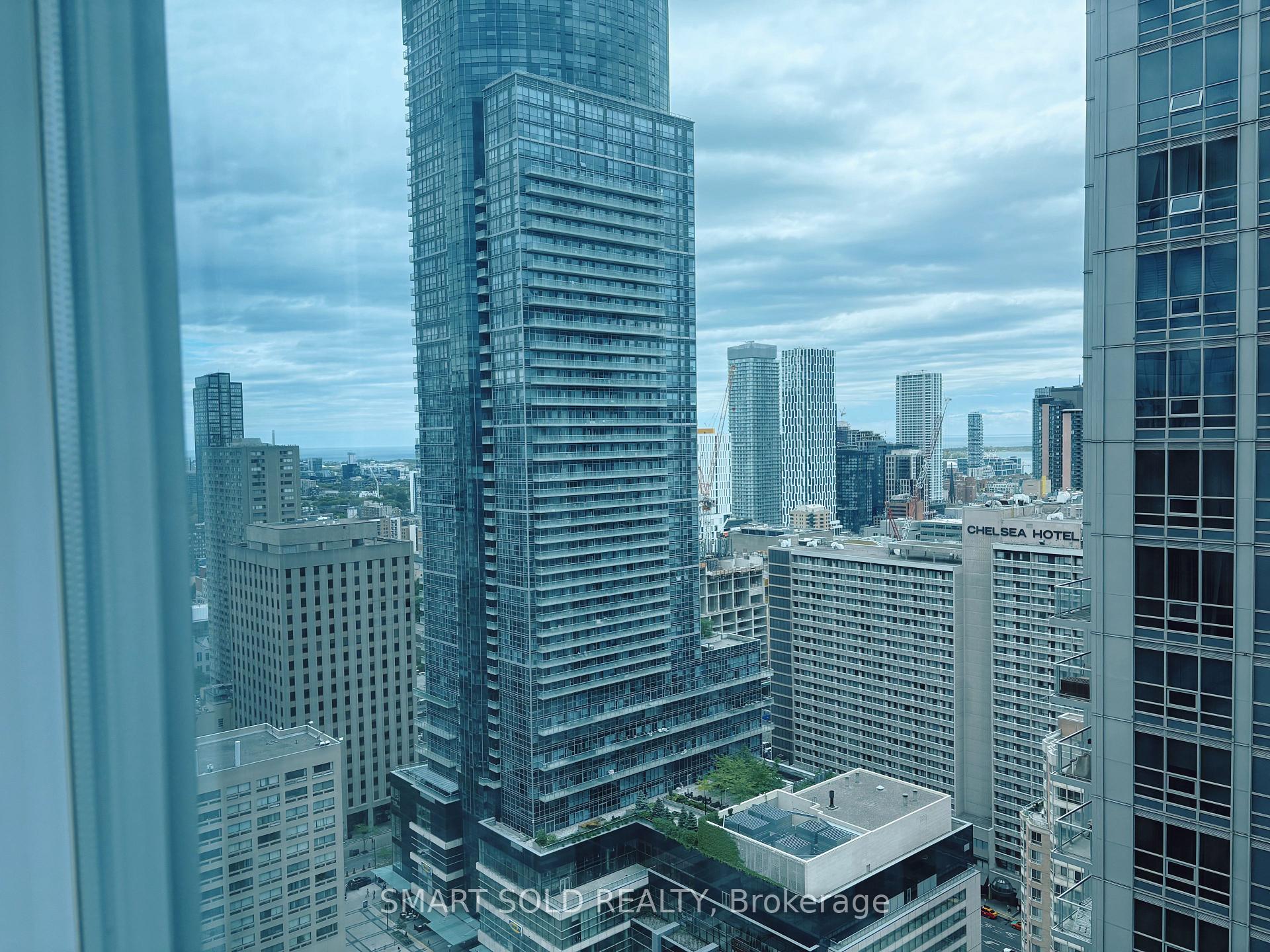 763 Bay Street 3306, Toronto C01, ON M5G 2R3