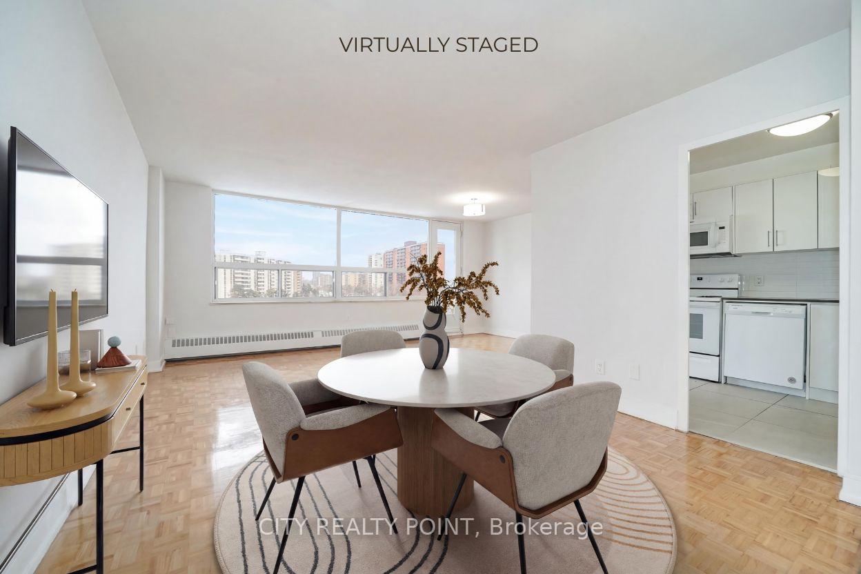 6200 Bathurst Street 410, Toronto C07, ON M2R 2A3