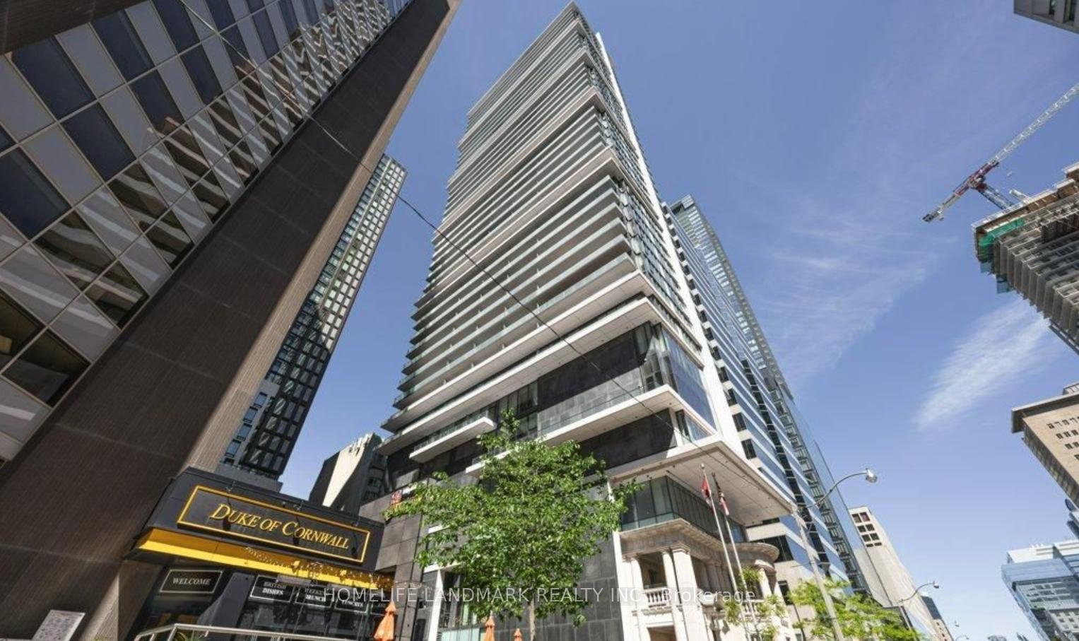 426 University Avenue PH106, Toronto C01, ON M5G 1S9