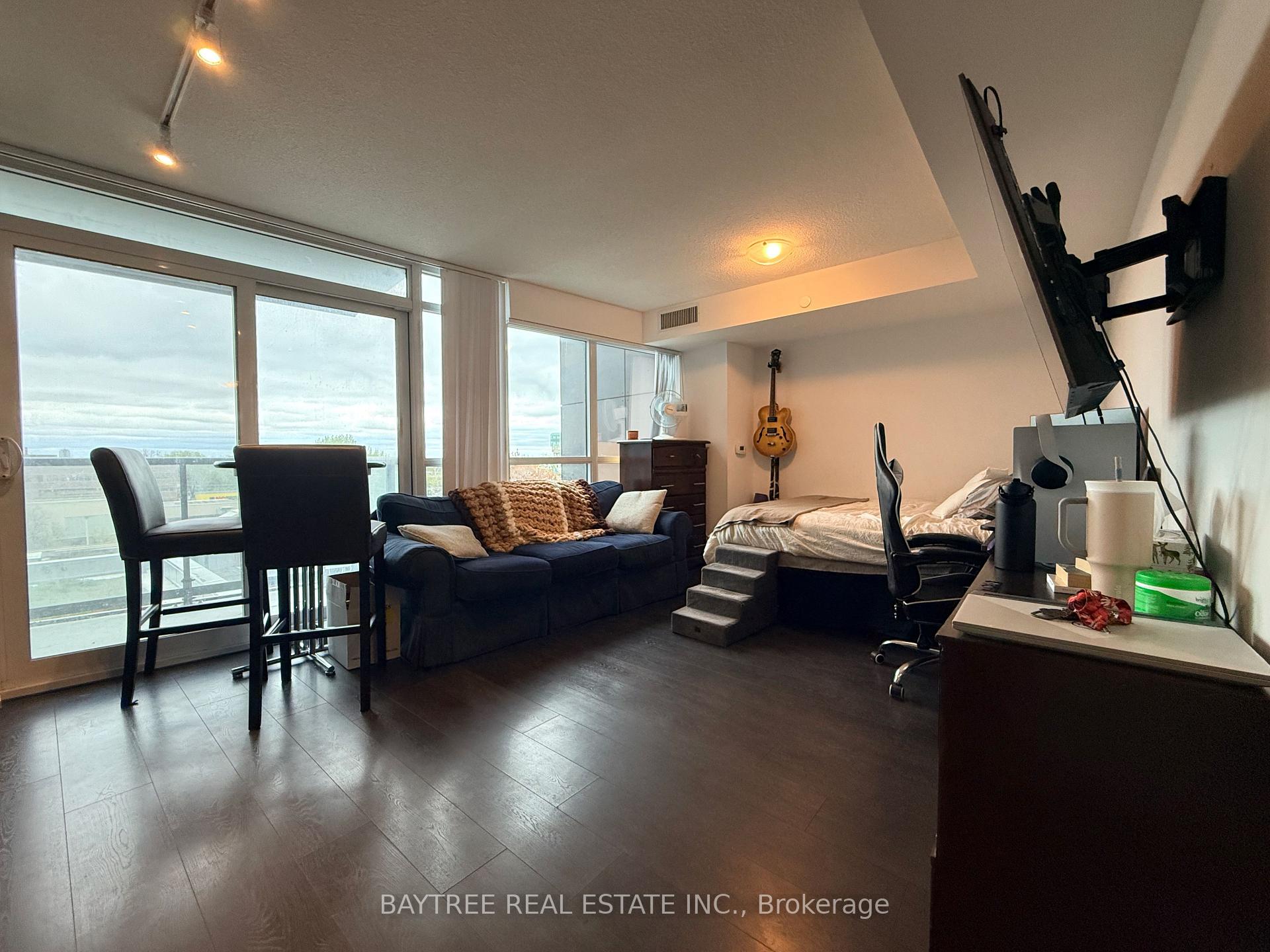 125 Redpath Avenue 416, Toronto C10, ON M4S 0B5