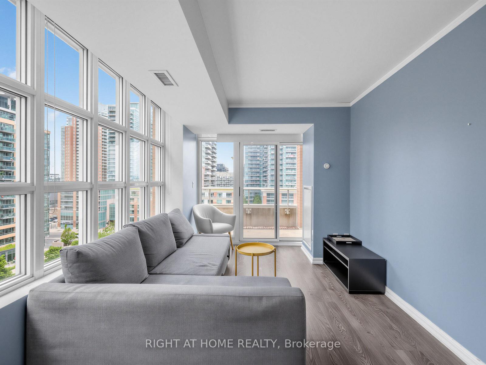 65 East Liberty Street 1012, Toronto C01, ON M6K 3R2