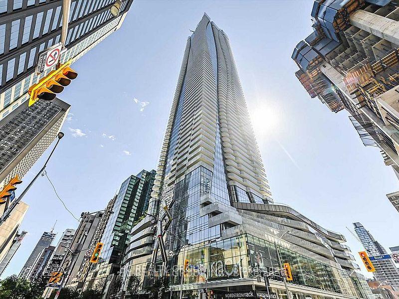 1 Bloor Street E 5201, Toronto C02, ON M4W 1A9