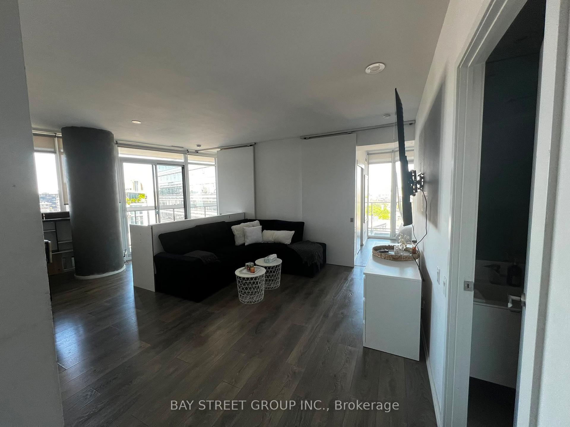 125 Peter Street 1202, Toronto C01, ON M5V 0M2