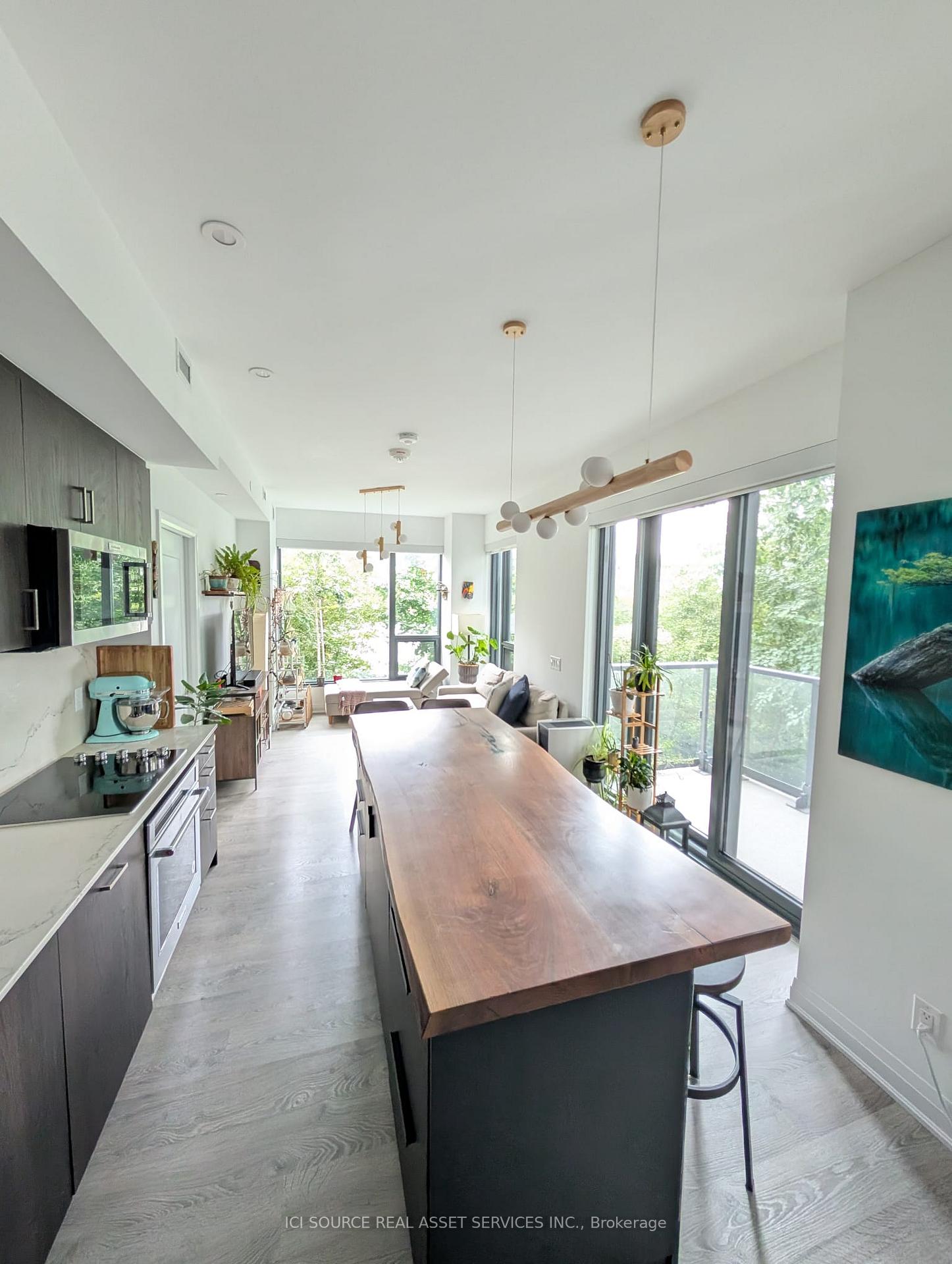 280 Howland Avenue 328, Toronto C02, ON M5R 0C3
