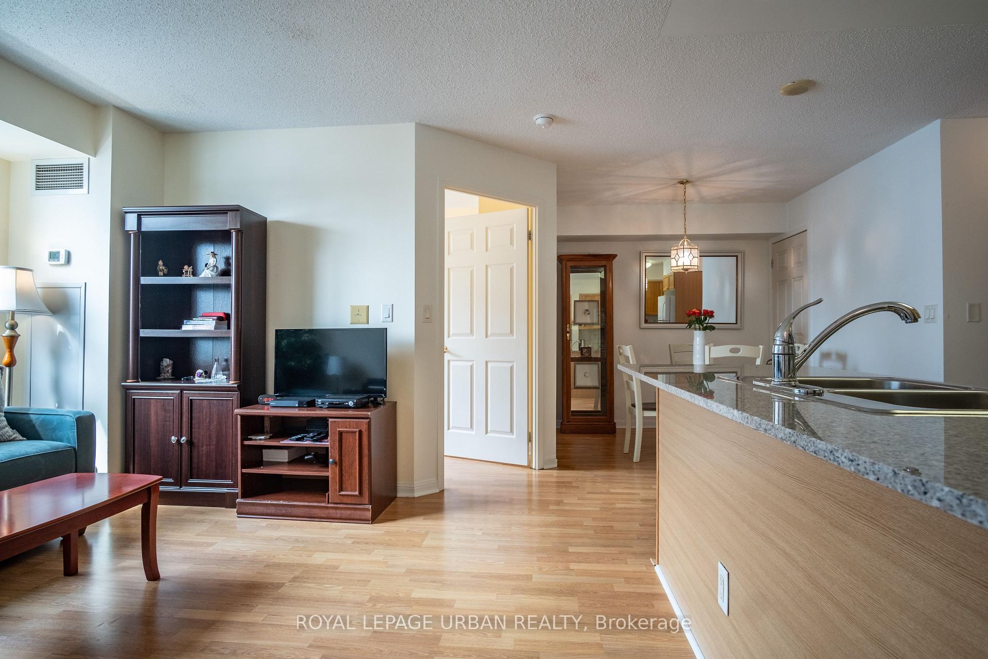 5940 Yonge Street 201, Toronto C07, ON M2M 4M6