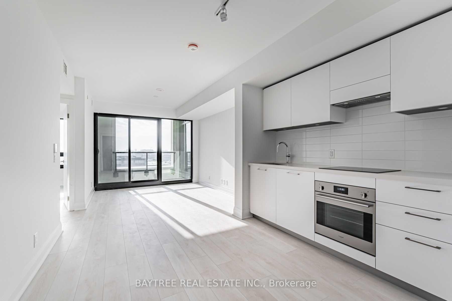 33 Frederick Todd Way 409, Toronto C11, ON M4G 0C9