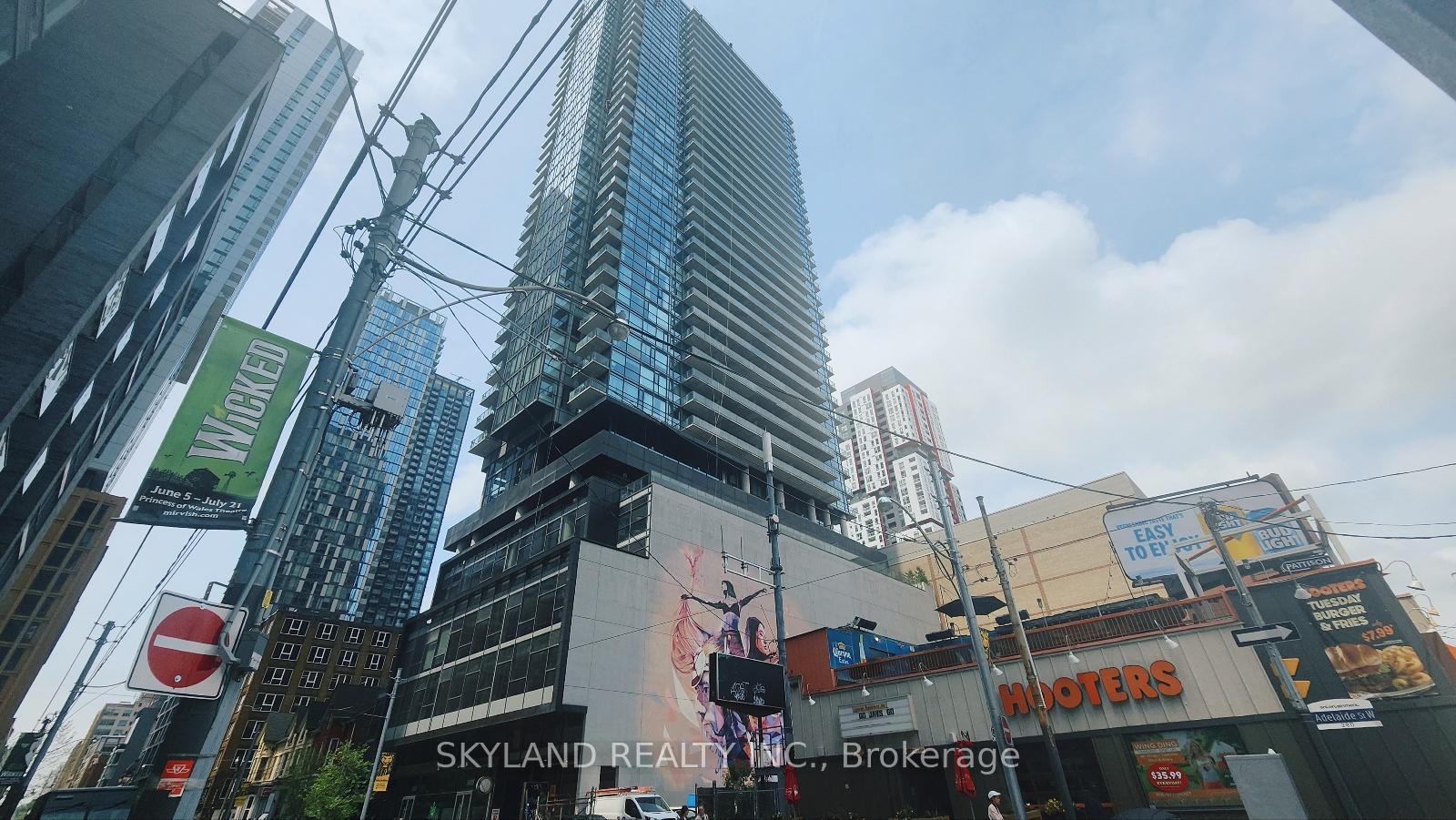 290 Adelaide Street W 2702, Toronto C01, ON M5V 1P6