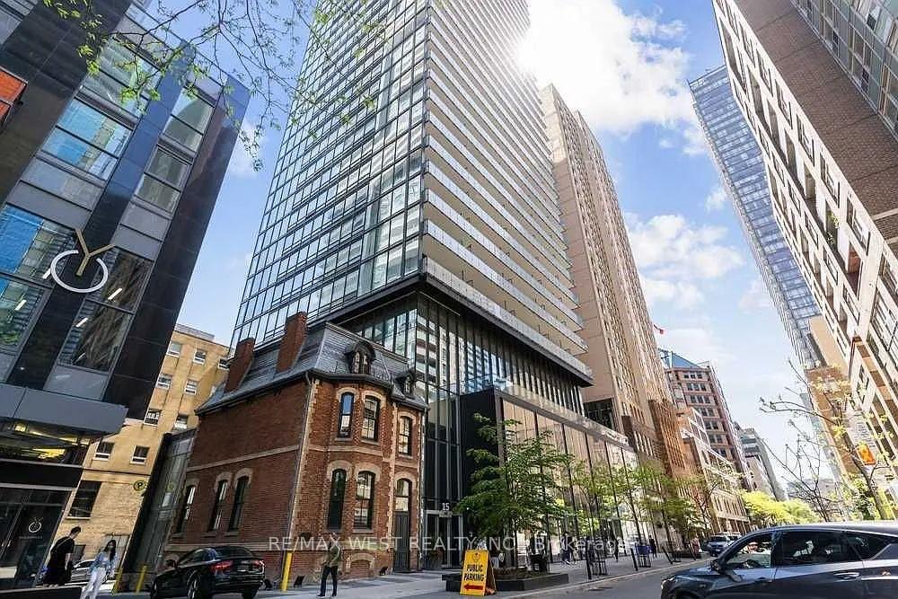 15 Grenville Street 709, Toronto C01, ON M4Y 0B9