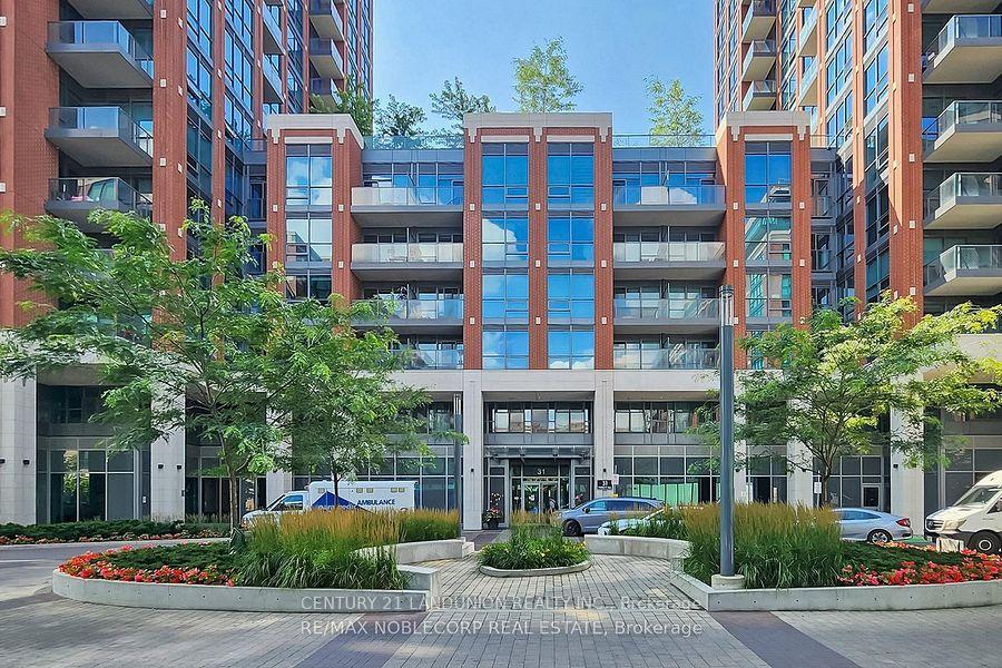 31 Tippett Road, Toronto C06, ON M3H 0C8