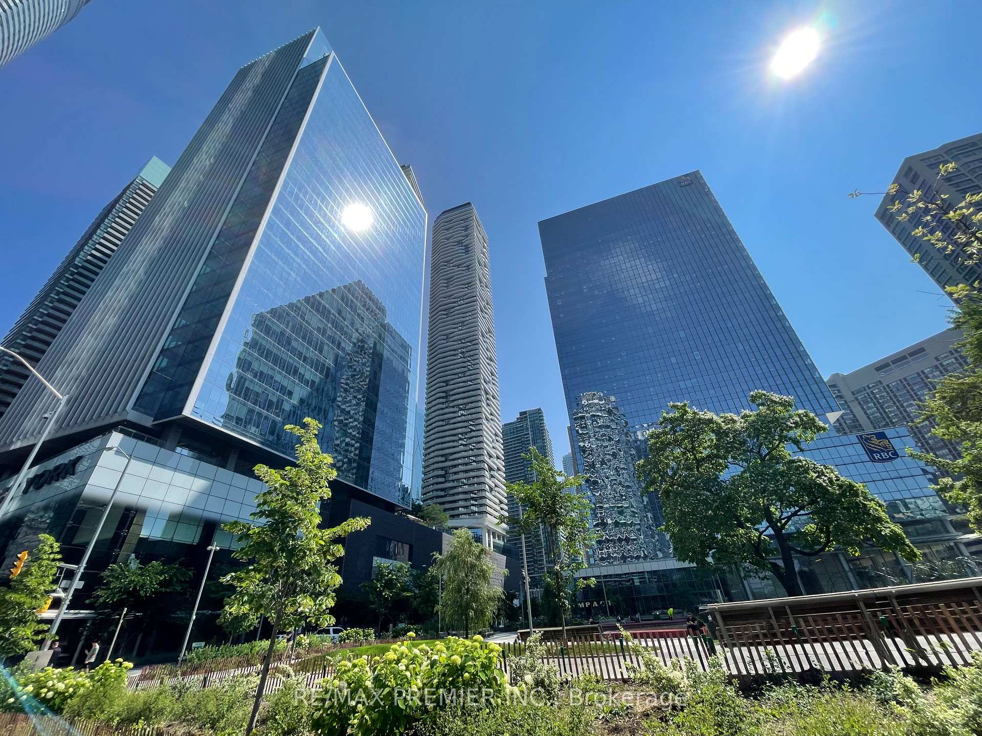 88 Harbour Street 2008, Toronto C01, ON M5J 0C3