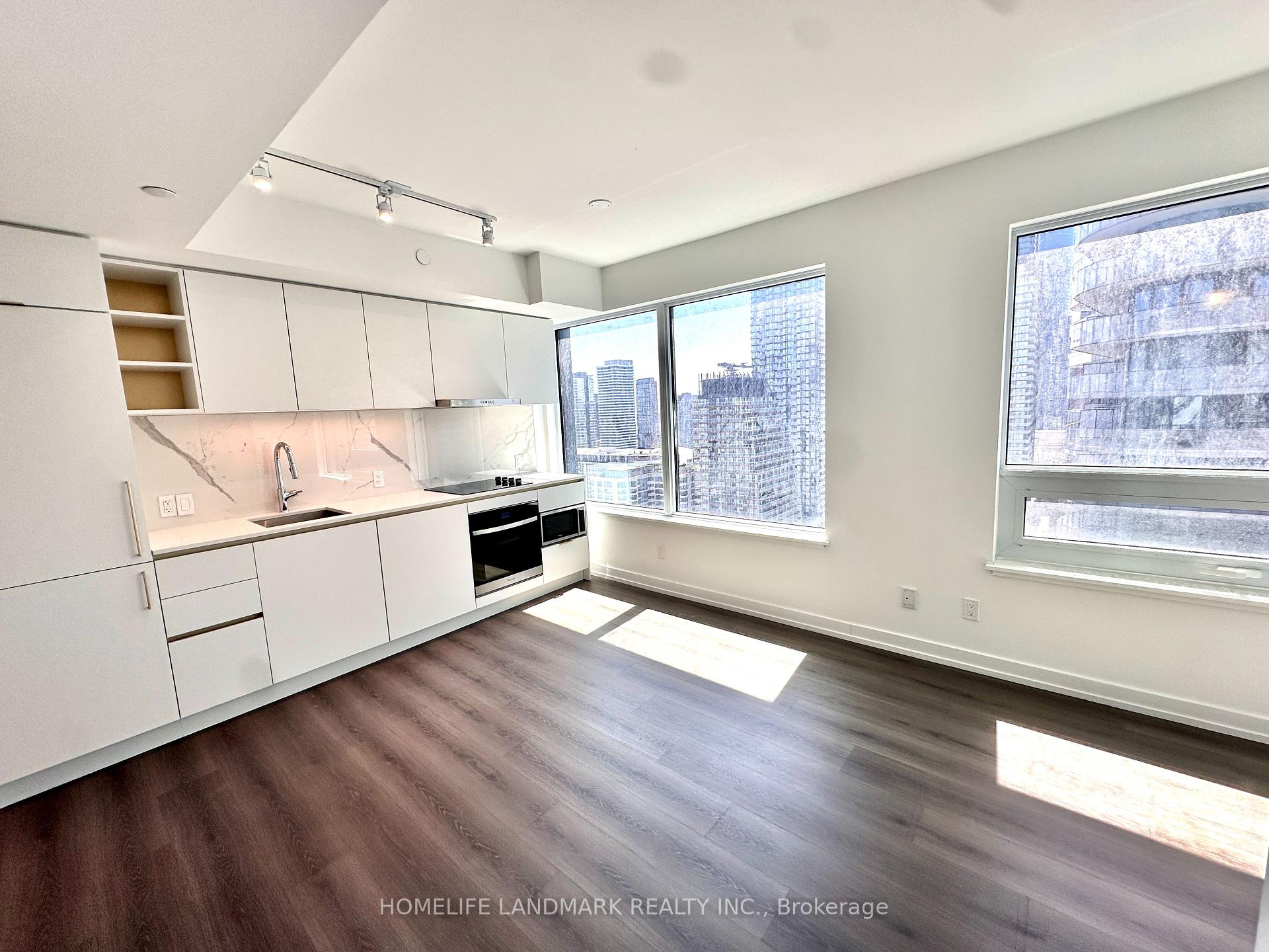 8 Wellesley Street W 2815, Toronto C01, ON M4Y 1E7