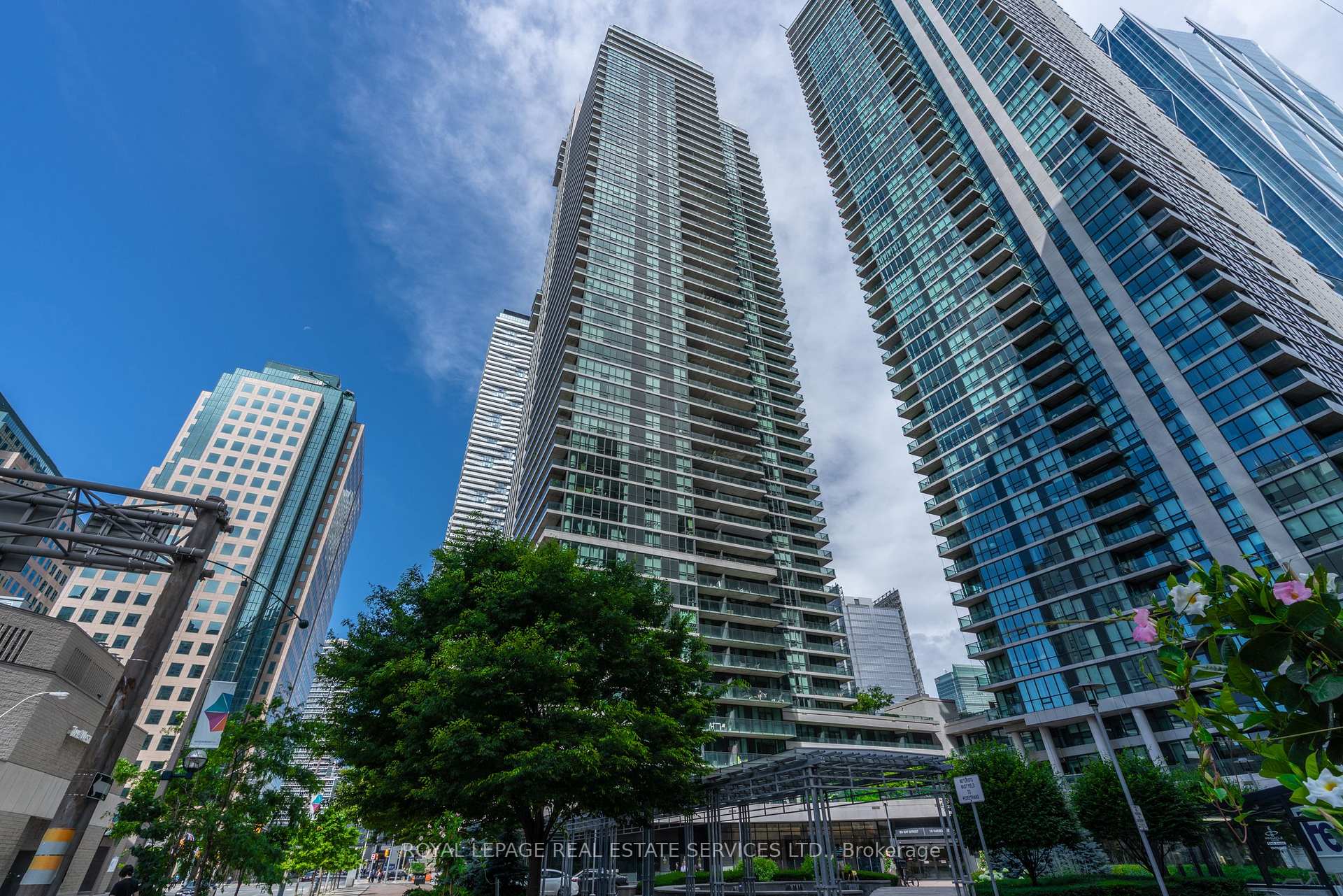 18 Harbour Street 1204, Toronto C01, ON M5J 2Z6