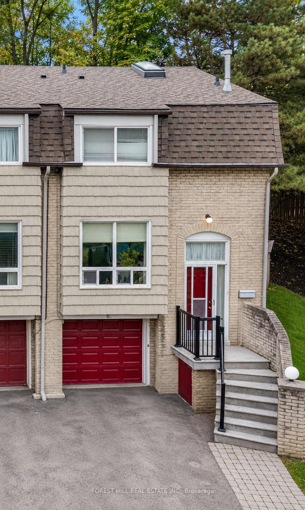 27 Wild Ginger Way 7, Toronto C06, ON M3H 5W9