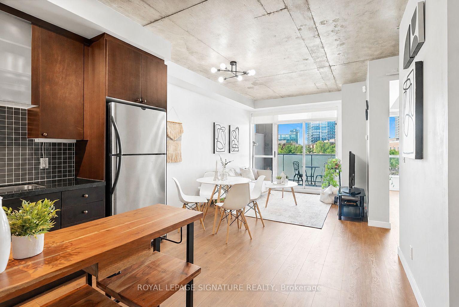 1 Shaw Street 411, Toronto C01, ON M6K 0A1