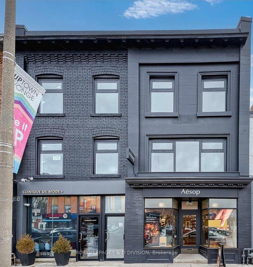 2579 Yonge Street 202, Toronto C10, ON M4P 2J1